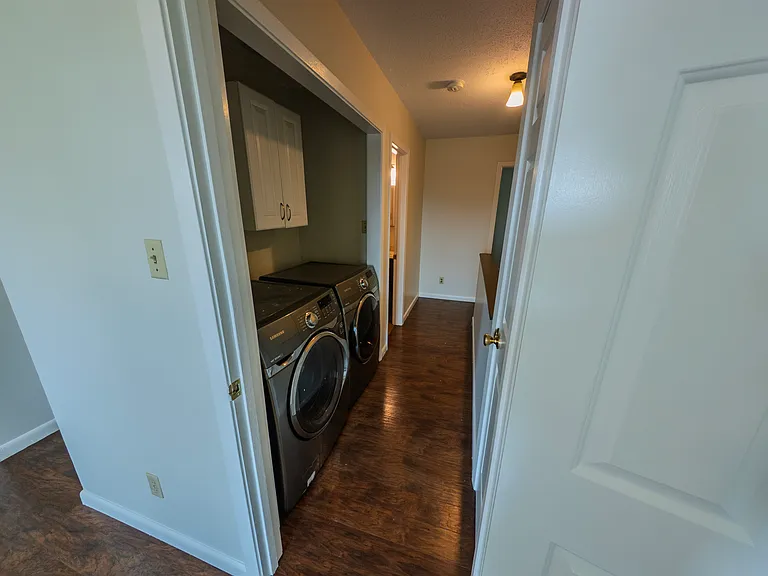 707 Walker Rd — Photo 37