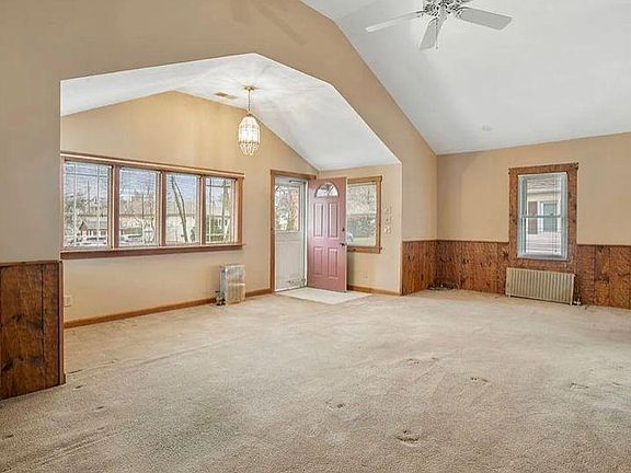 5th image of 31 Fruwirth Ave