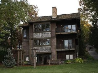 W11052 N Lake Point Dr, Lodi, WI 53555