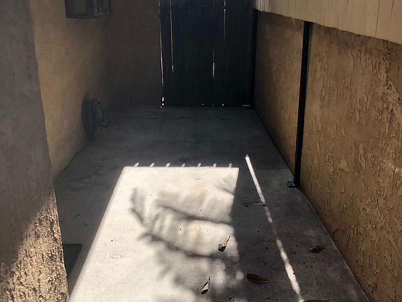 Small patio for a bbq and table