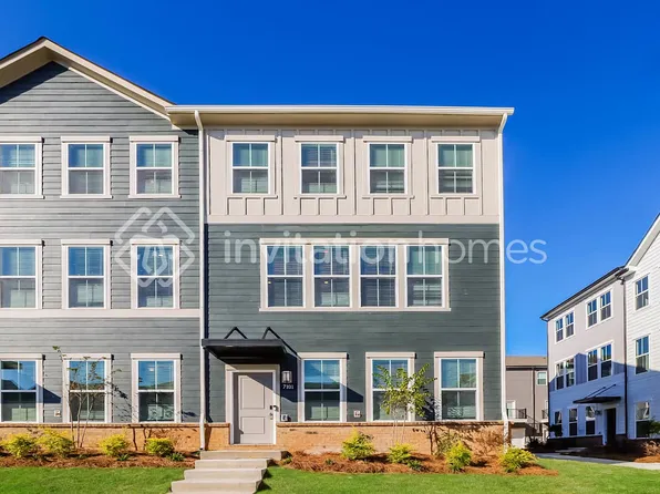 7101 Durinck Dr, Charlotte, NC 28269