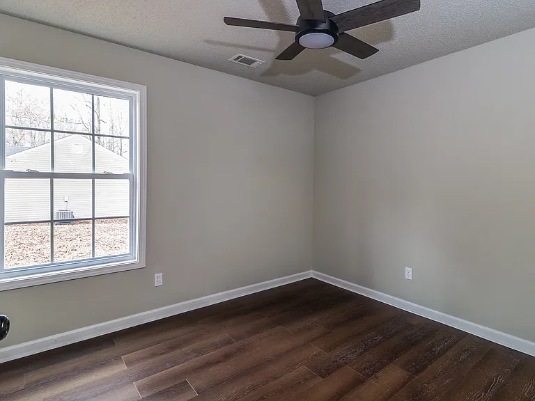 1216 Dylan Way — Photo 6