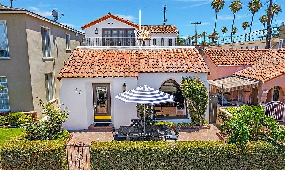 1st image of 26 La Verne Ave