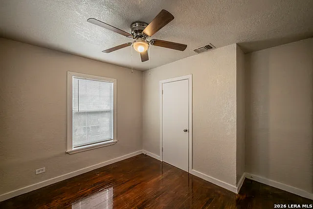 207 Bradford Ave #1 — Photo 14