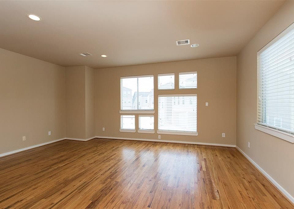 1st image of 5417 Lindsay Ln