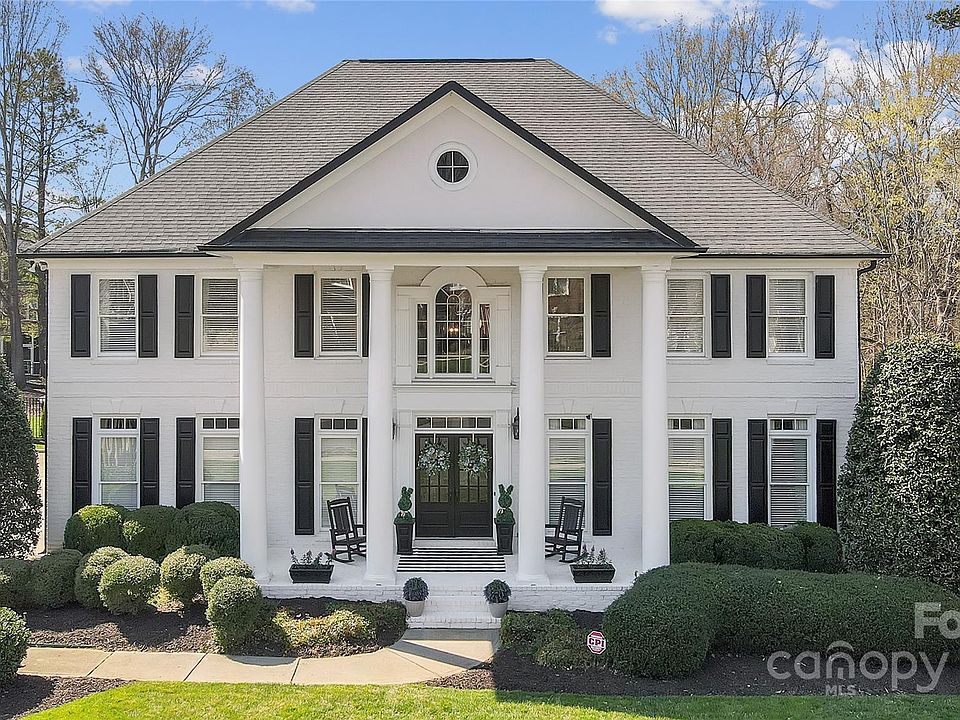 1st image of 8634 Woodmere Crossing Ln