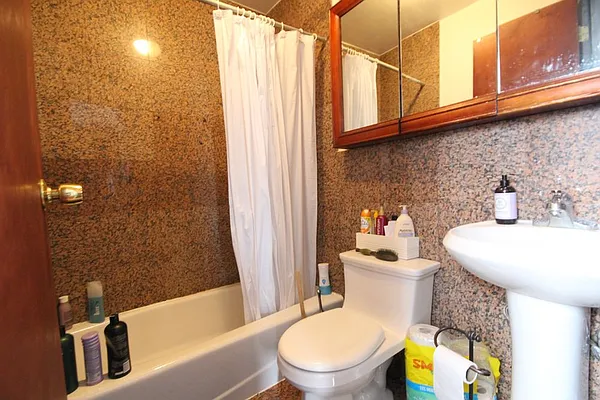 Rented by Dynamik Realty | media 31