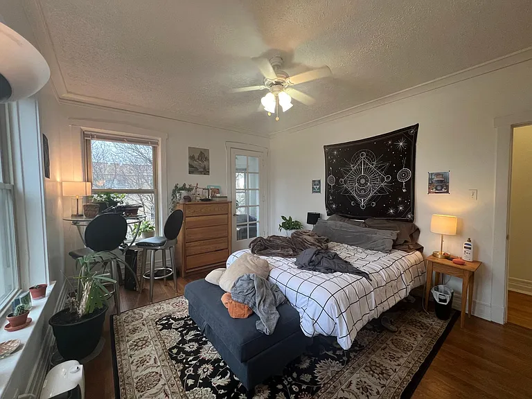 6321 N Greenview Ave #3 — Photo 6