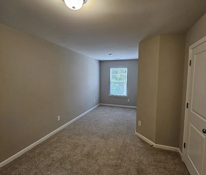 808 Belfry Ter — Photo 13