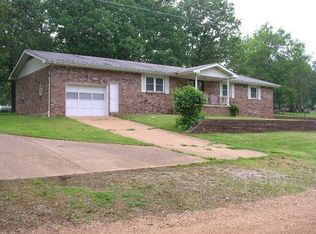 1635 Rr 1, Doniphan, MO 63935