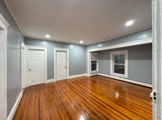 20 Myrtle St FLOOR 2, Taunton, MA 02780