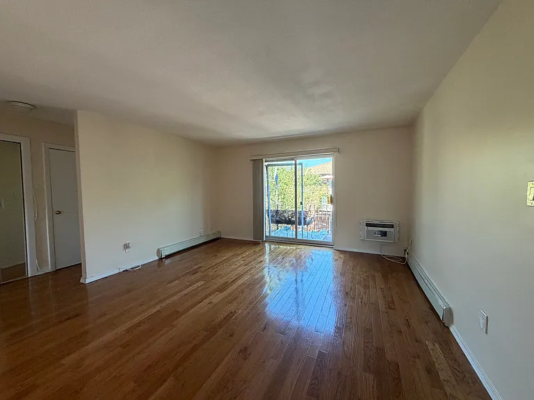 28 Westgate Rd #5 — Photo 9