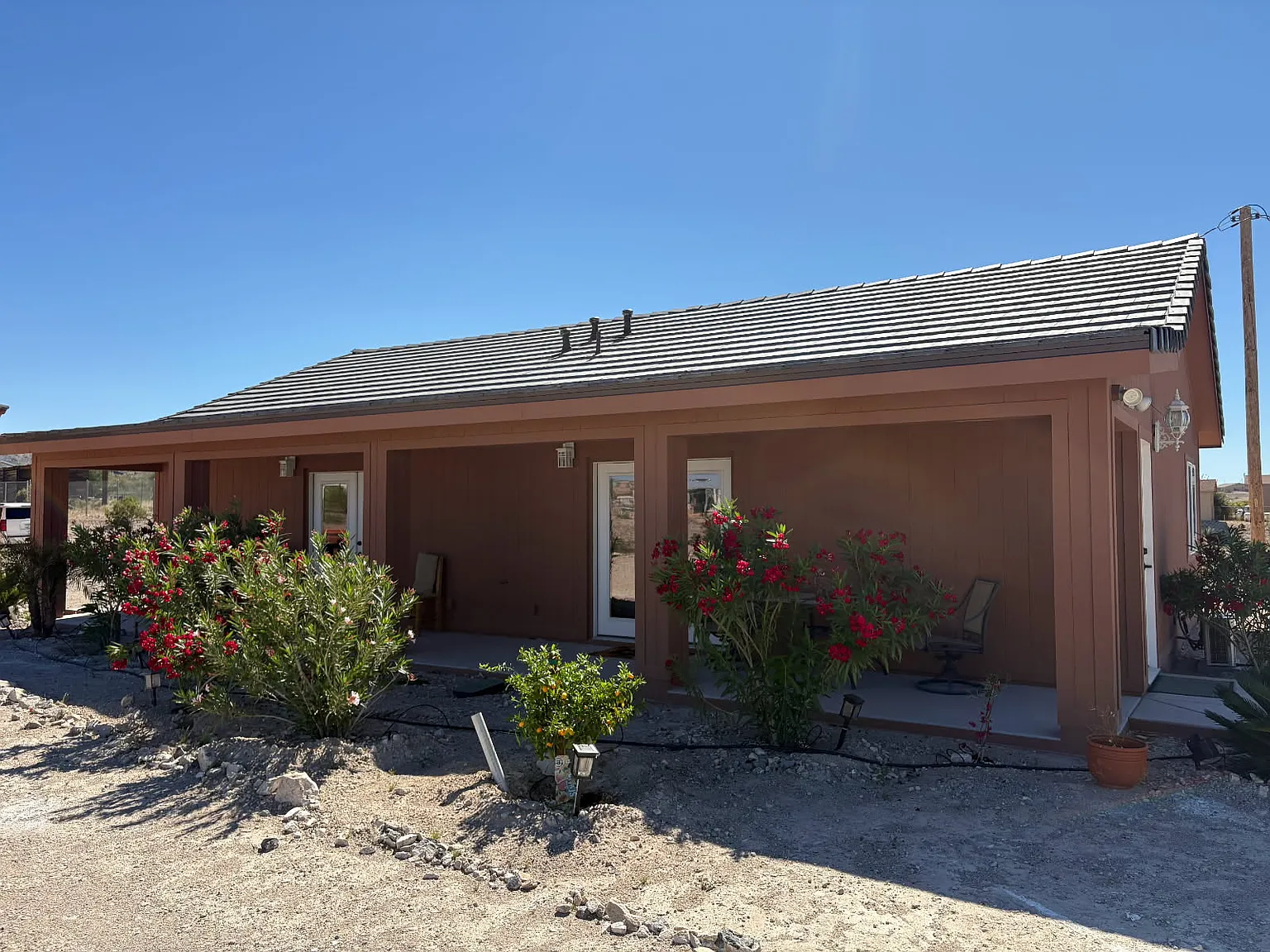 7739 N Hemlock Dr — Photo 1