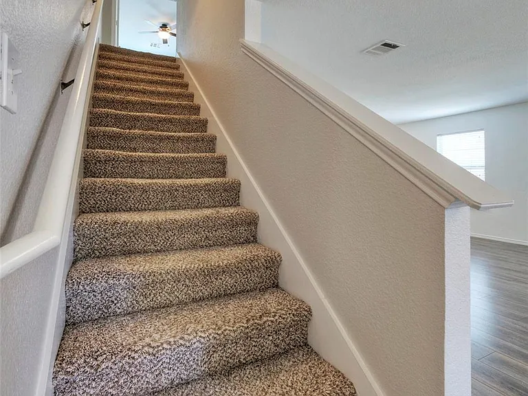 140 Plum Path — Photo 16