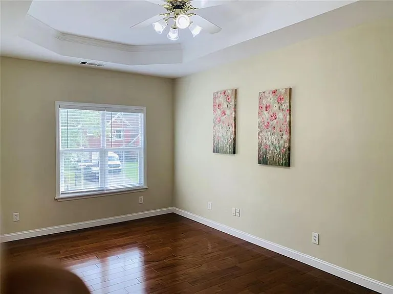 5365 Derby Chase Ct — Photo 16