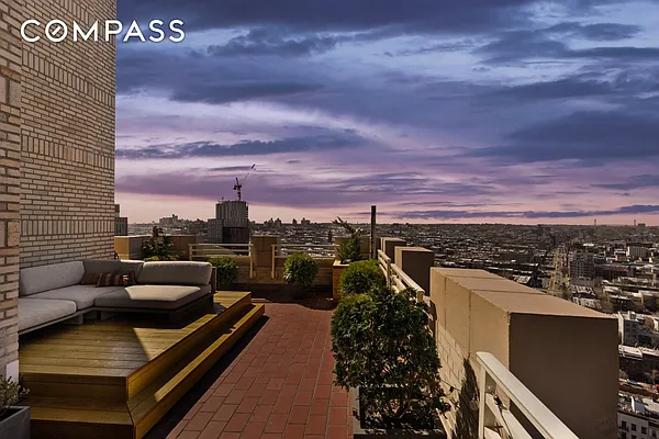 Sold by Compass | media 42