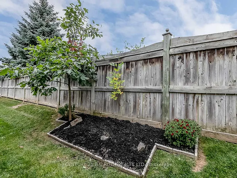 430 Mapleview Dr E #18 — Photo 43