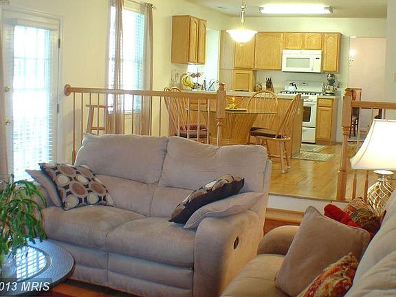 5th image of 22678 Athlone Dr