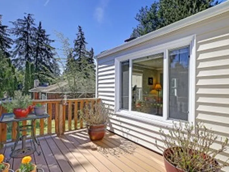 14555 8th Ave NE — Photo 14