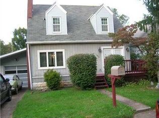 1437 Chestnut St, Turtle Creek, PA