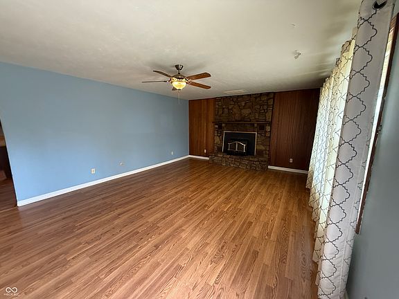 5th image of 8020 W Deaver Rd