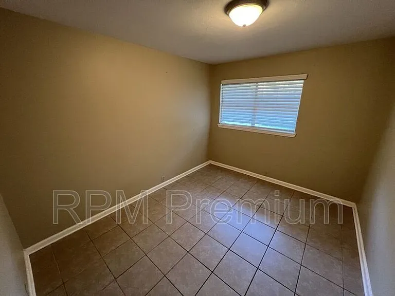 3280 Crestaire Dr — Photo 16