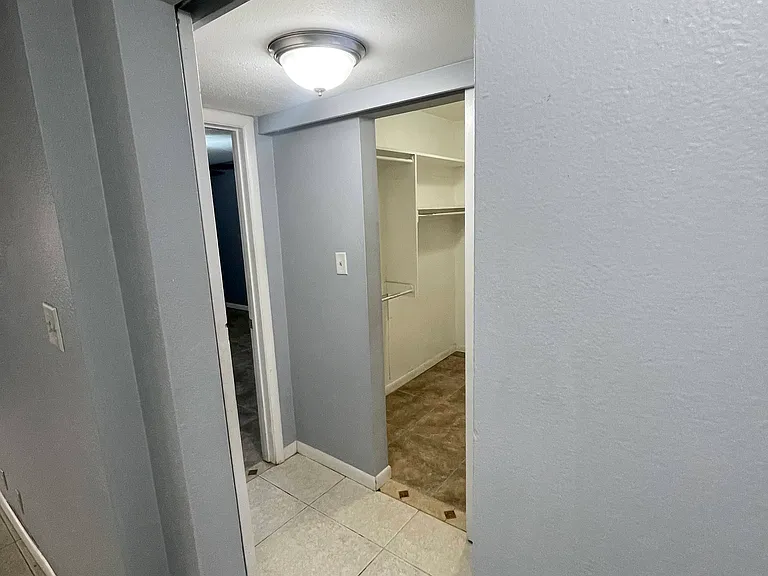 2 W Northern Ave #5 — Photo 23