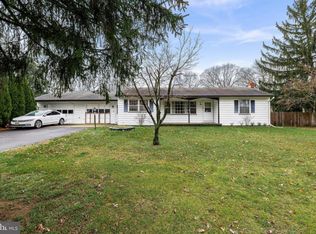 217 Creek Rd, Mount Laurel, NJ 08054