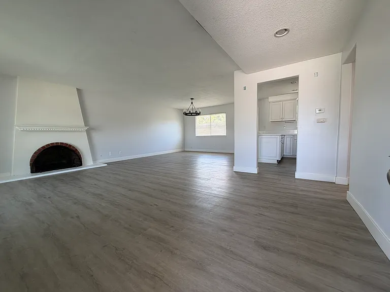 16624 San Andres St — Photo 4