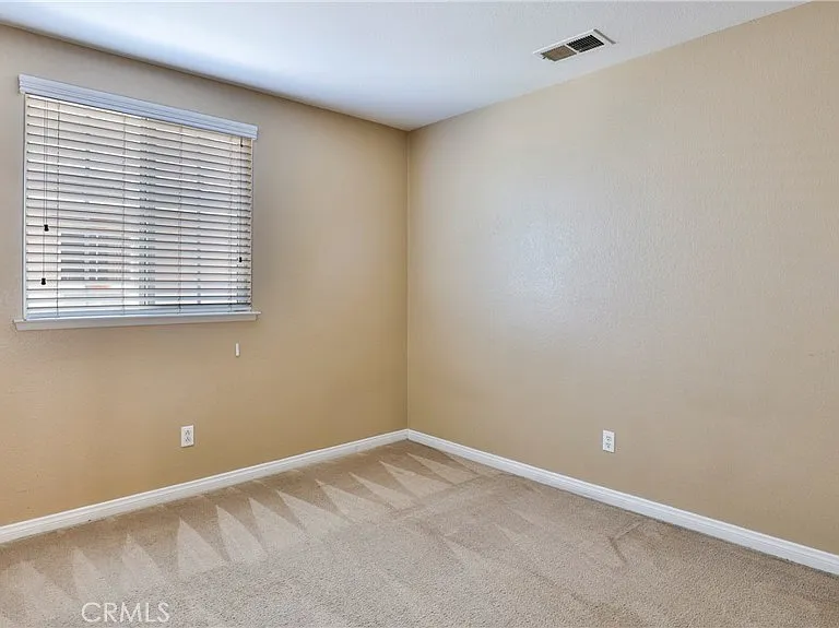 1765 Yvonne Ct — Photo 29