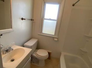 930 E 223rd St, Euclid, OH 44123
