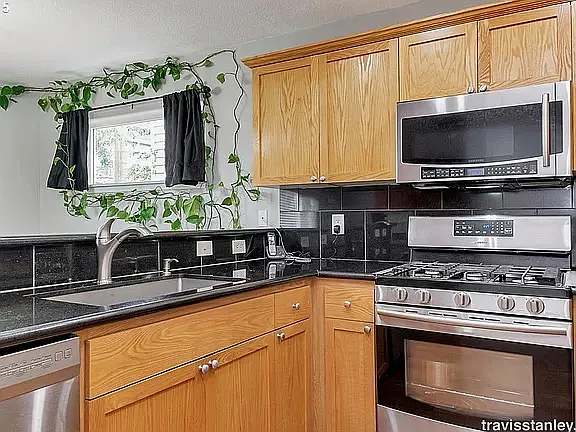 6491 NW Connery Ter — Photo 6