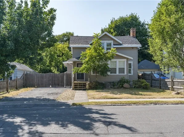 820 Sherman St, Watertown, NY 13601