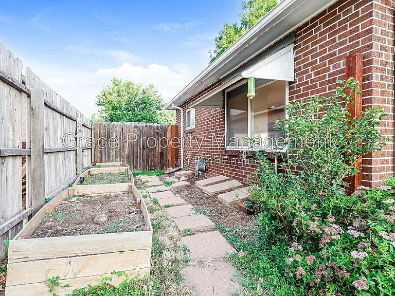 3075 N Dahlia St — Photo 19