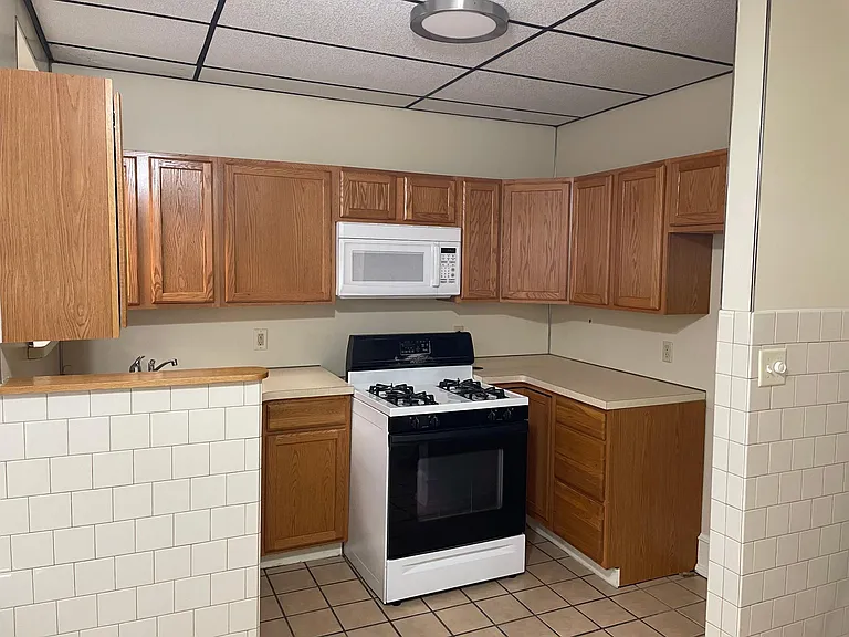 1004 N Madison St #3 — Photo 8