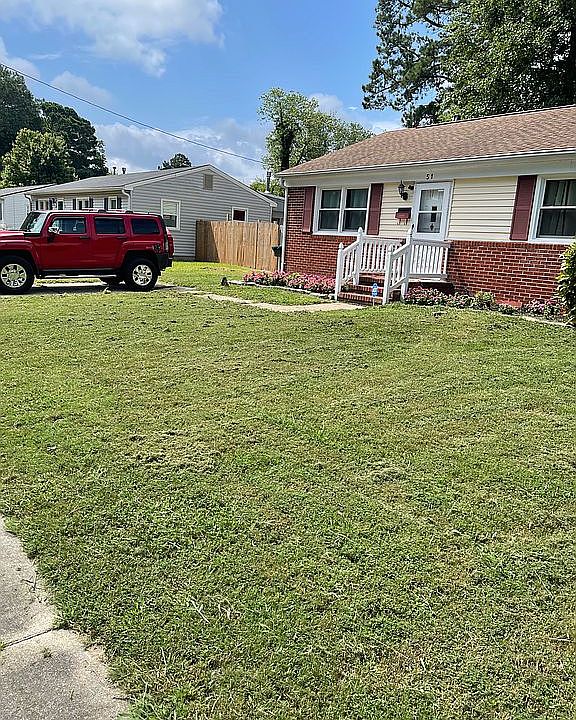 1st image of 2825 Victoria Ave