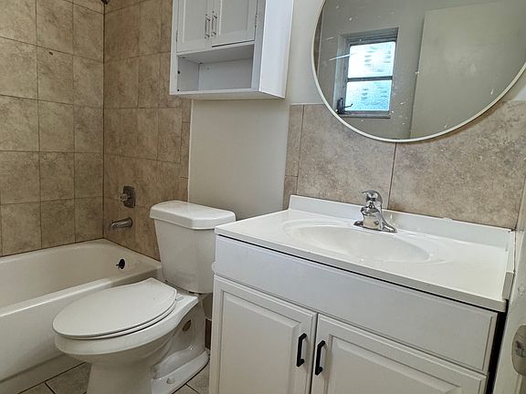 2nd image of 506 Quincy Ave