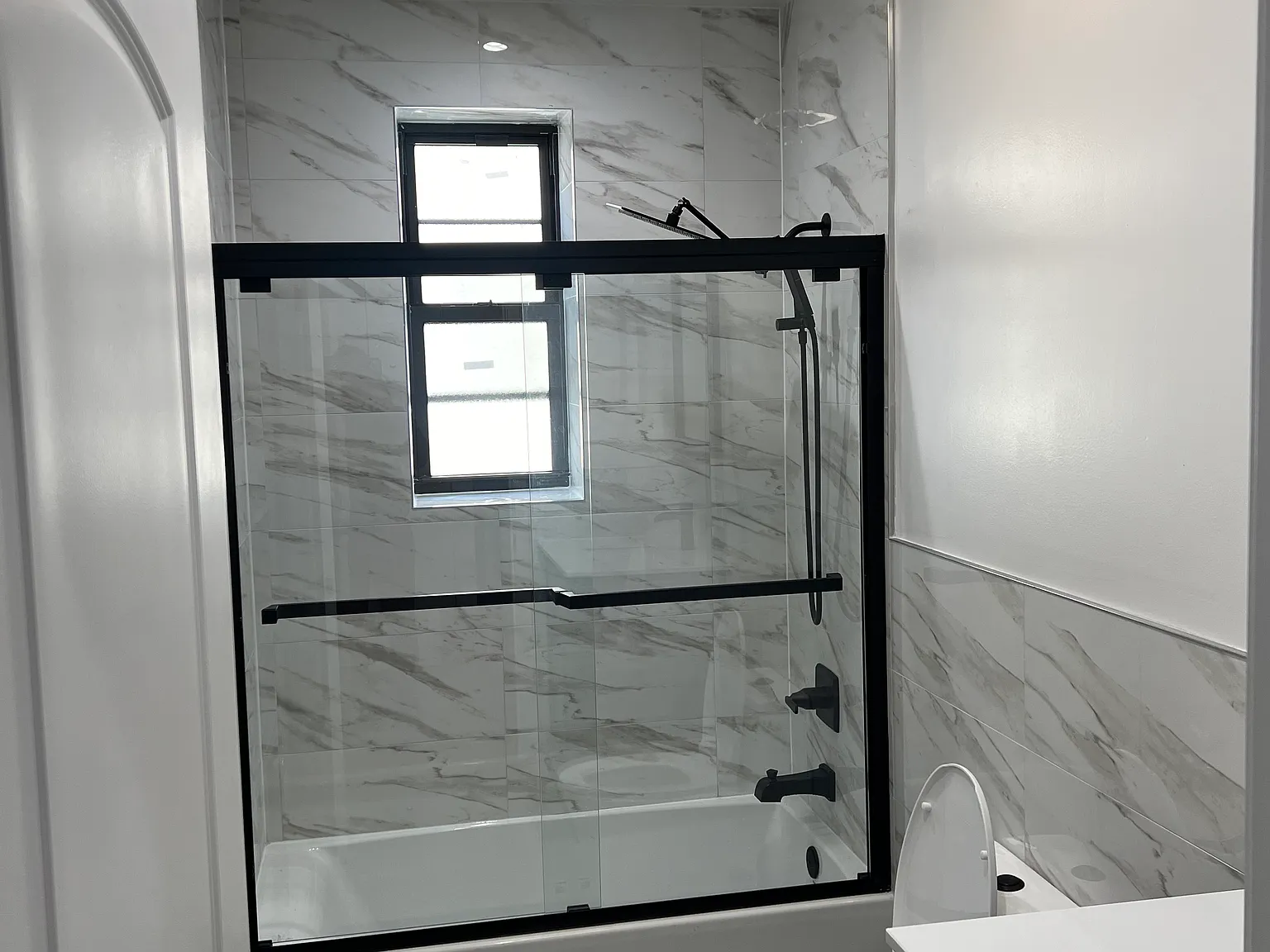 2 bed, 760 sqft, $3,000 — Photo 1