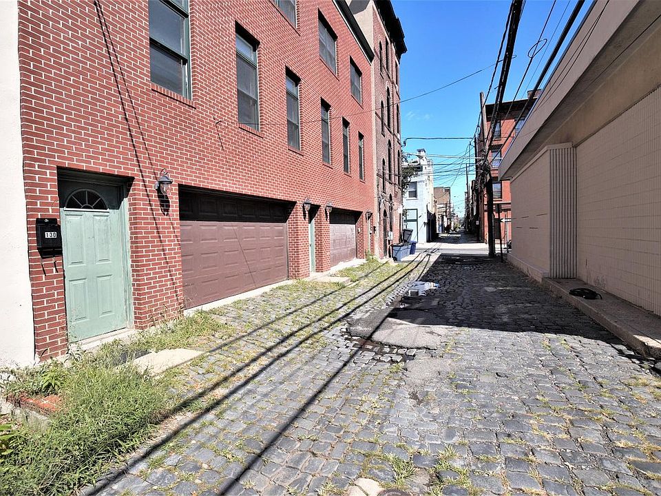 2nd image of 130 Court St