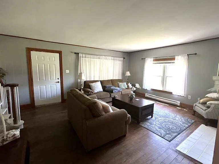 6401 Old Richmond Rd — Photo 11