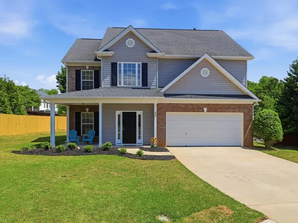 607 Cashmere Ct, Due West, SC 29639