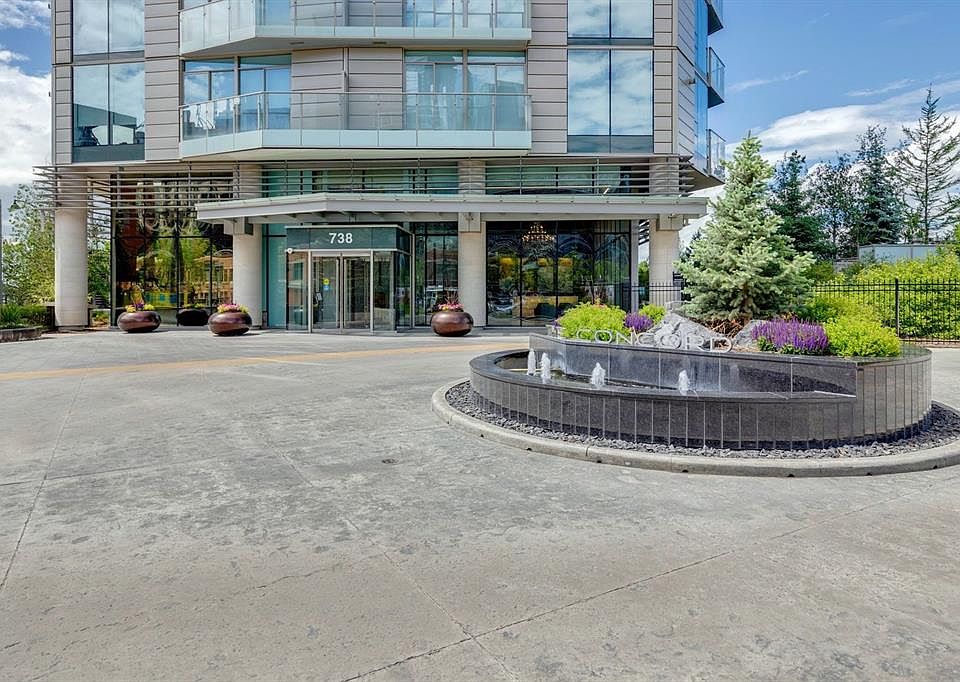 1st image of 738 S 1st Ave SW #103