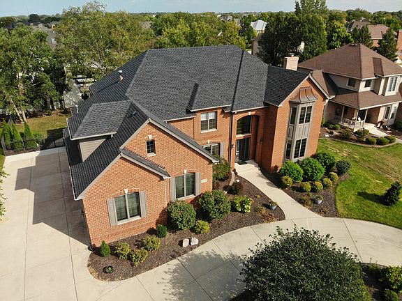3rd image of 9937 Tanglewood Ct