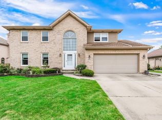 1060 Parkview Cir, Carol Stream, IL 60188