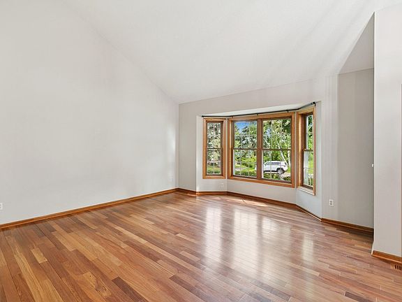 4th image of 12776 Durham Way