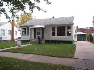 13669 Callender St, Southgate, MI 48195