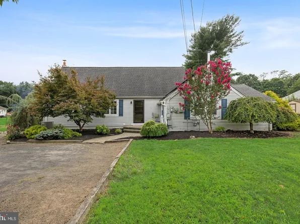 1921 Pitman Downer Rd, Williamstown, NJ 08094