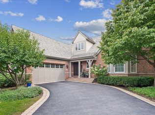 2419 Fox Meadow Cir, Northfield, IL 60093