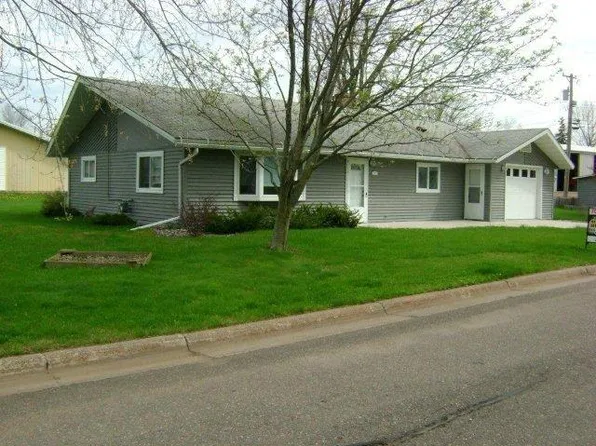 302 E Maple St, Abbotsford, WI 54405