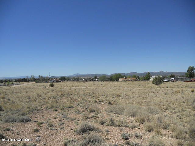1st image of 25750 N Lily Dr